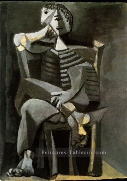  assis - Homme assis au tricot raye 1939 cubisme Pablo Picasso